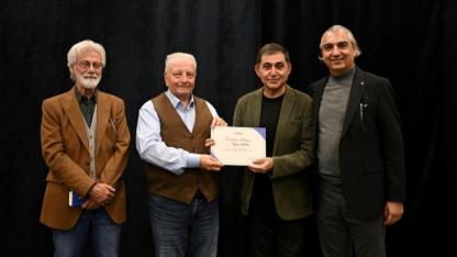 Bornova’da Kent Söyleşileri’nde şiir ve müzik buluşması