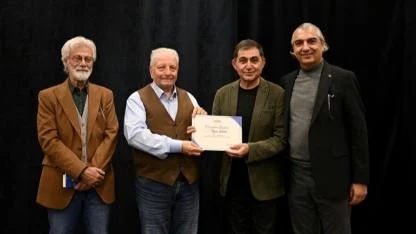 Bornova’da Kent Söyleşileri’nde şiir ve müzik buluşması