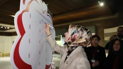 Çocuklar Güvende dijital dünyada rehber olacak