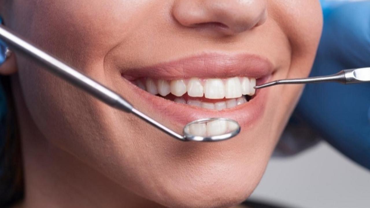 Diş Ağrısı, Acil Diş Tedavileri ve Gece Saatlerinde Karşılaşılan Ağız Sağlığı Sorunları