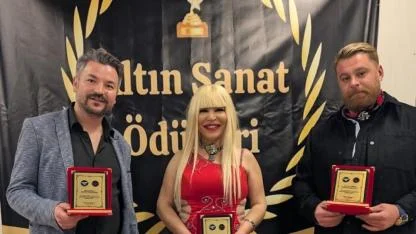 Dj Eva Başak Altın Sanat Ödülleri’ne Damga Vurdu