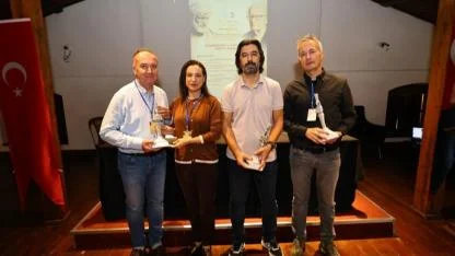 Efes Selçuk’ta Demokrasi ve Adalet Felsefe Işığında Tartışıldı