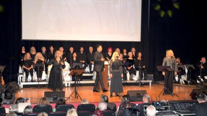 Egeli Hekimlerden Eğitime Destek Veren Konser