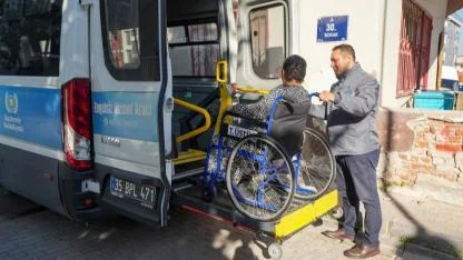 Gaziemir’de Engelli ve Hasta Yurttaşlara Ücretsiz Ulaşım Desteği