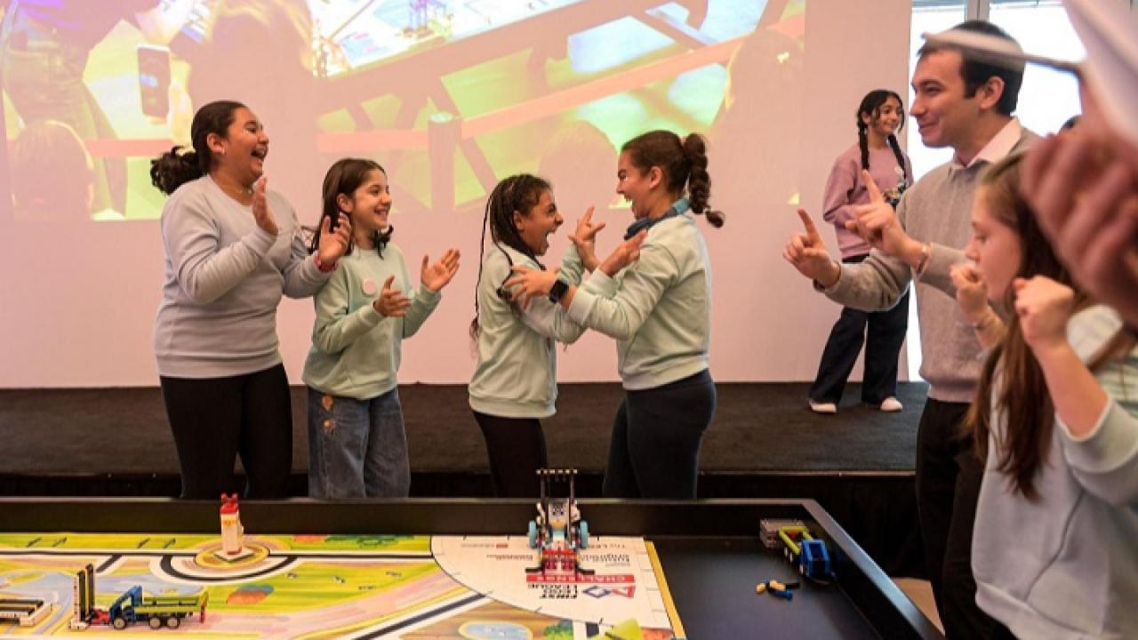 Geleceğin mühendisleri İzmir’de yetişiyor