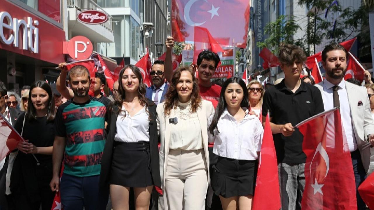 Genç Yaka kapılarını açıyor