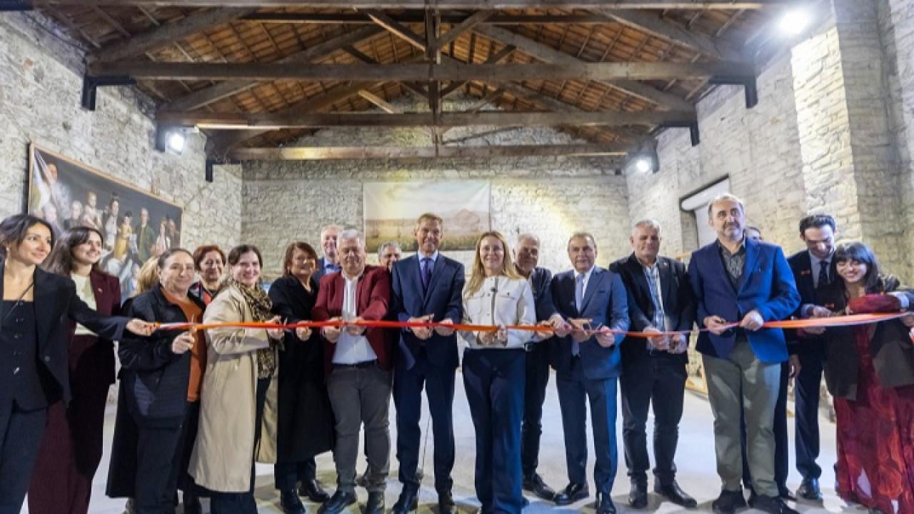 ‘Hollanda ve Türkiye: Ortak Miras’ Sergisi Konak’ta Açıldı