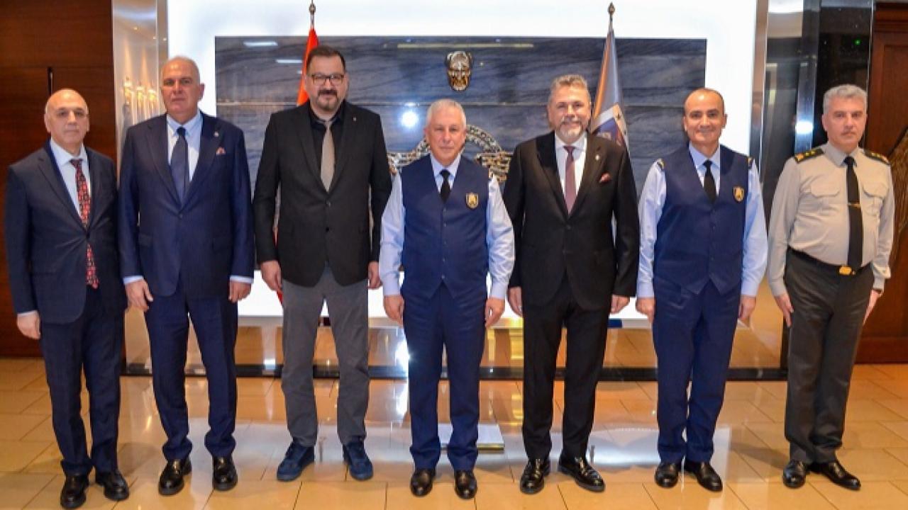 İAOSB Heyeti Hava Kuvvetleri Komutanlığı’nı Ziyaret Etti
