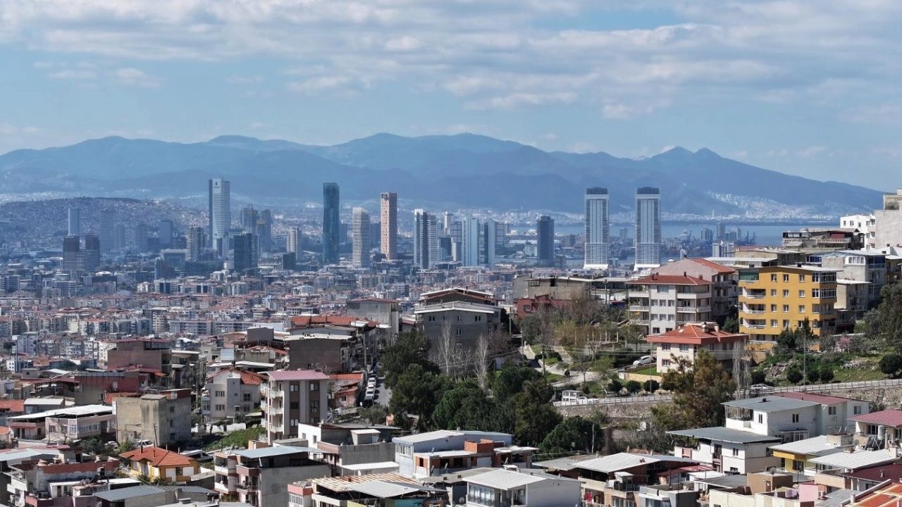 İzmir Afetlere Karşı Dirençli Kent Modelini Güçlendiriyor