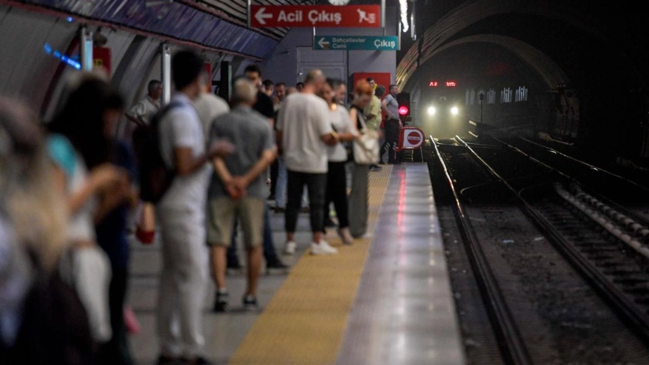 İzmir’de Yılbaşı Gecesi Ulaşım Kesintisiz