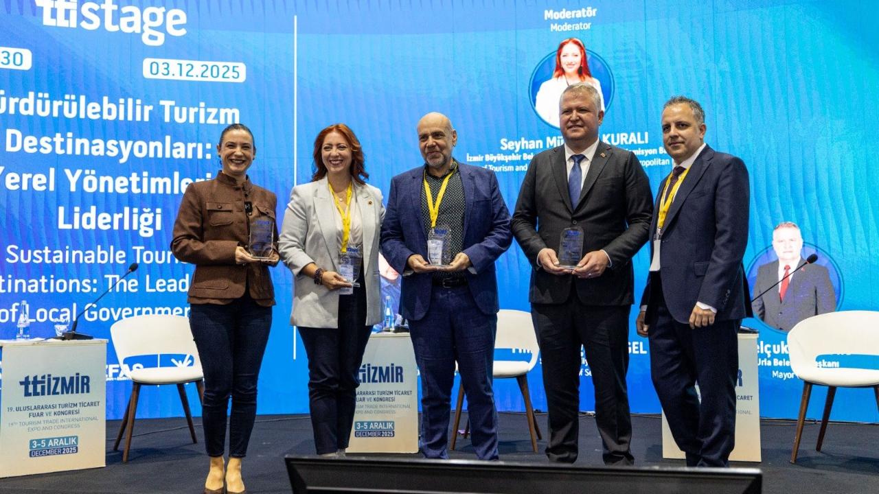 İzmir’e Sürdürülebilir Turizmde ‘Öncü Kuruluş’ Ödülü