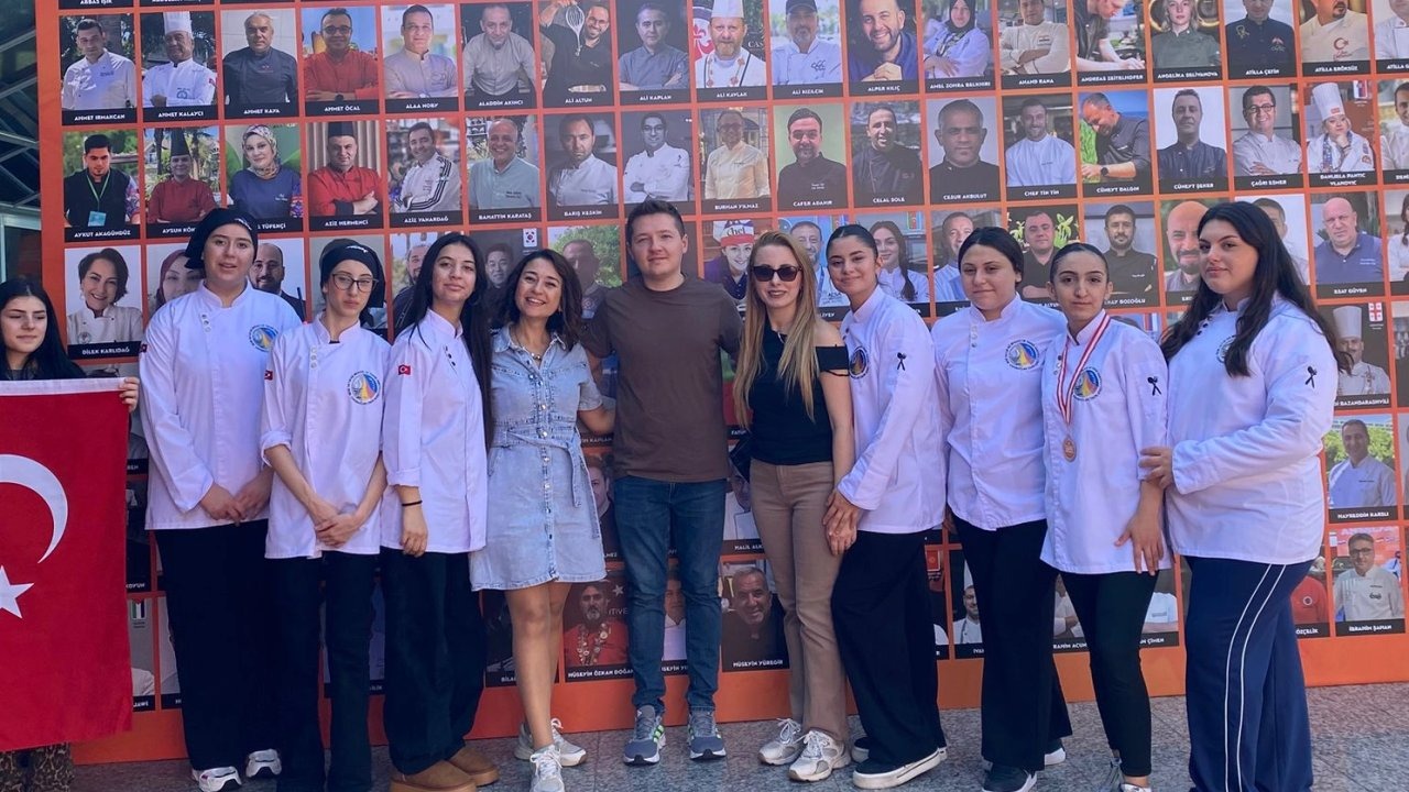 İzmirli Genç Şeflerden GASTROANTALYA’da Madalya Yağmuru