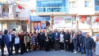 Karabağlar’da ileri yaşa iki yeni akademi