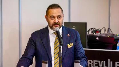 Karşıyaka’da Deprem Gibi Tartışma