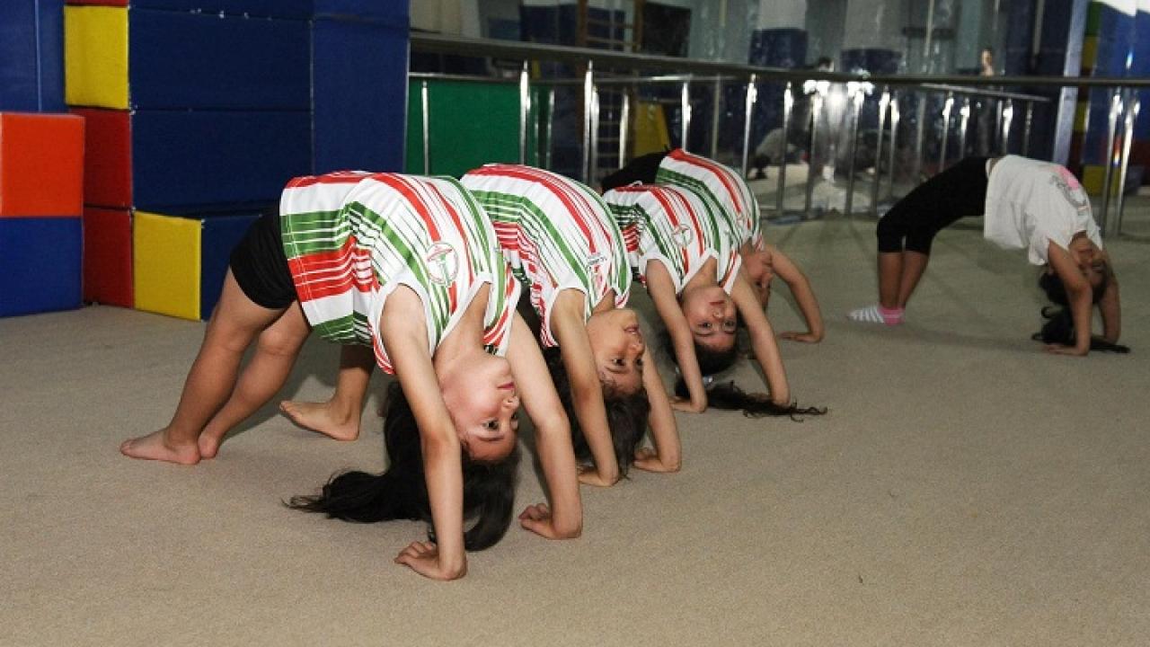 Karşıyaka’da Kış Spor Okulları dolu dizgin