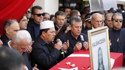 Manisa, ilk kadın başkanını gözyaşlarıyla uğurladı