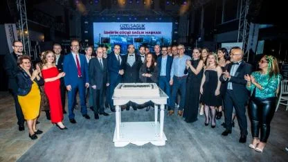 Özel Sağlık Hastanesi’nden 5’inci Yıla Özel Görkemli Kutlama