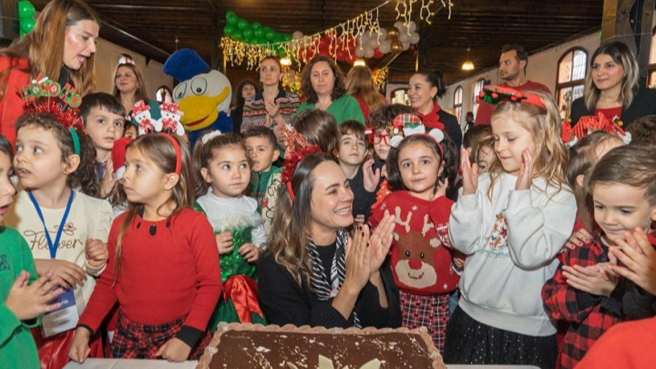 Yuvamız İzmir’de yeni yıl sevinci