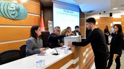 Bornova’da gençlik merkezine vefa adı