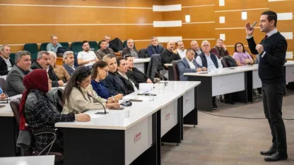 Bornova Muhtarlar Akademisi İzmir genelinden yoğun ilgi görüyor