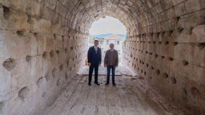 Smyrna Antik Tiyatrosu’na yeni imar yolu