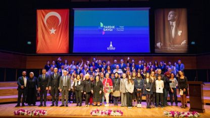 İzmir’de tarihe koruyanlar ödüllendirildi