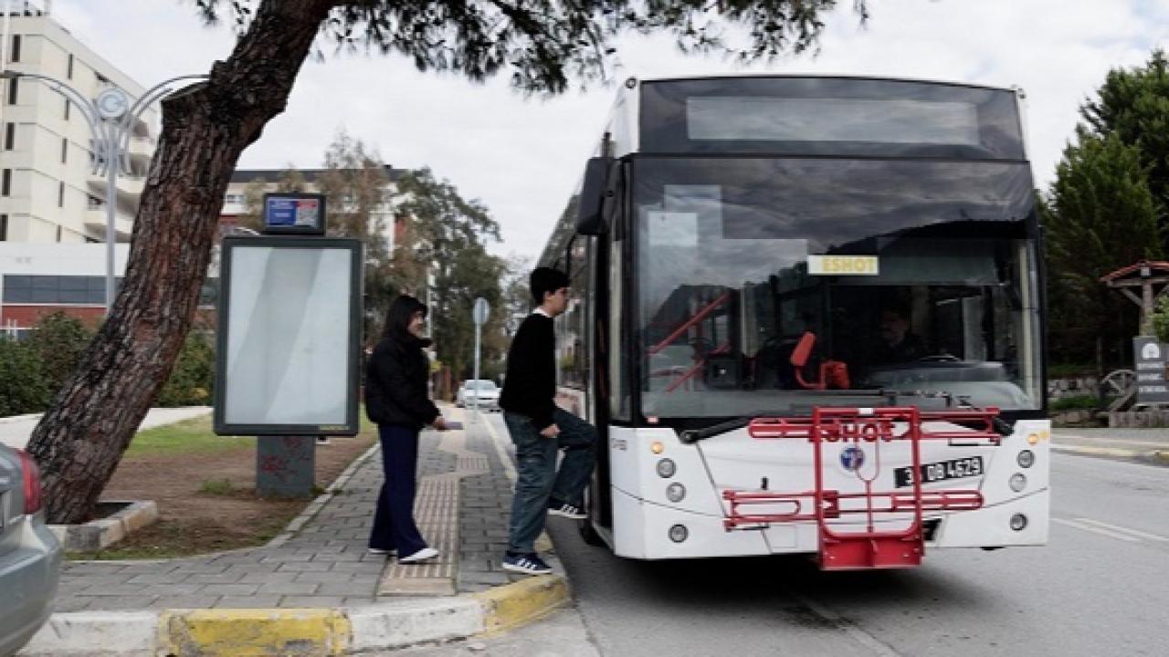Balçova’dan Sınav Yolundaki Gençlere Destek