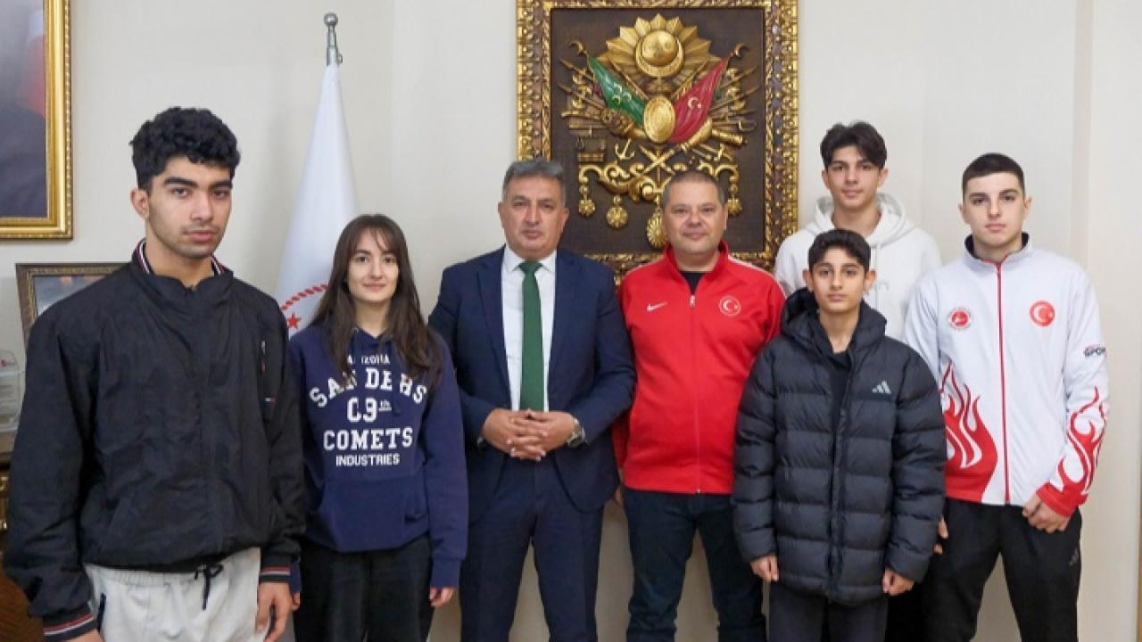 Başarılı Sporcular İl Müdürlüğünde Ağırlandı