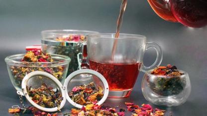Bitki Çayları Şifa mı, Gizli Tehlike mi? Uzman Uyardı!