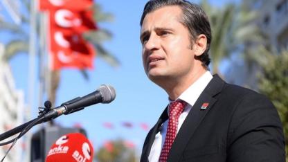 Deniz Yücel“Basın Can Çekişiyor”