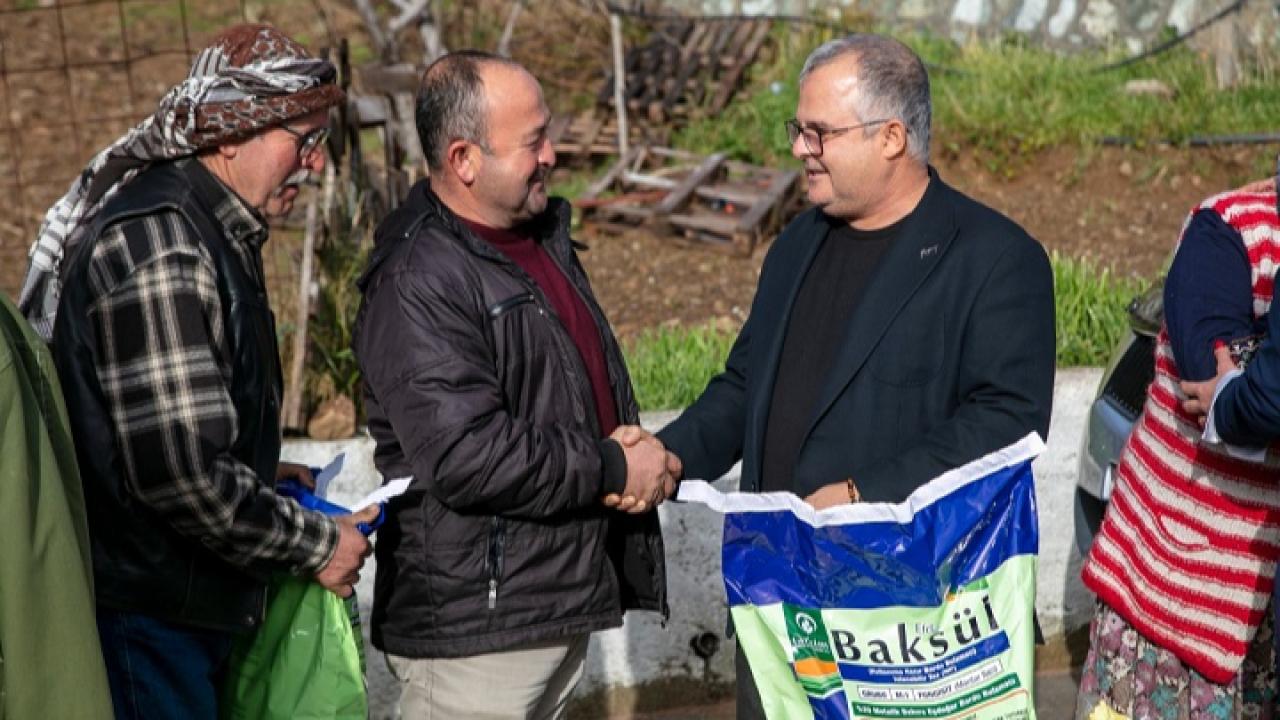 Güzelbahçe’de üreticiye gübre desteğiyle nefes aldıran adım