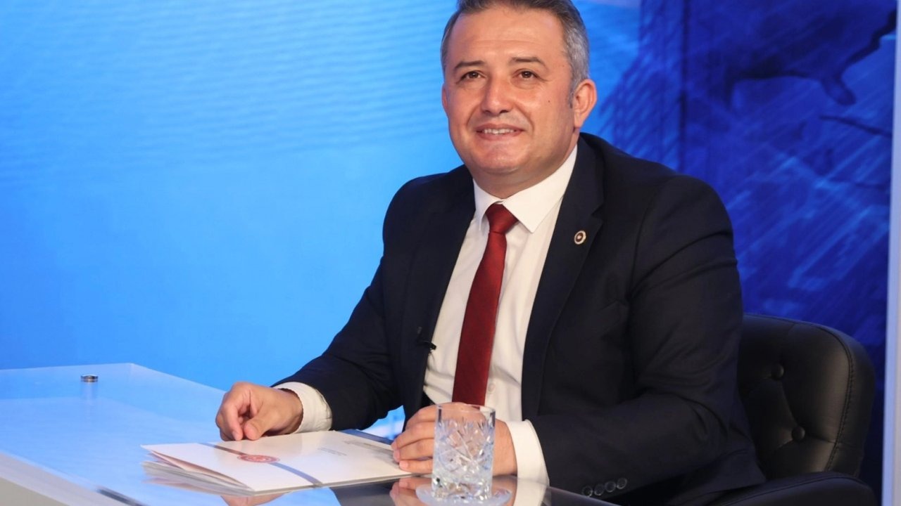 İsa Mesih Şahin AK Parti’ye dönüyor