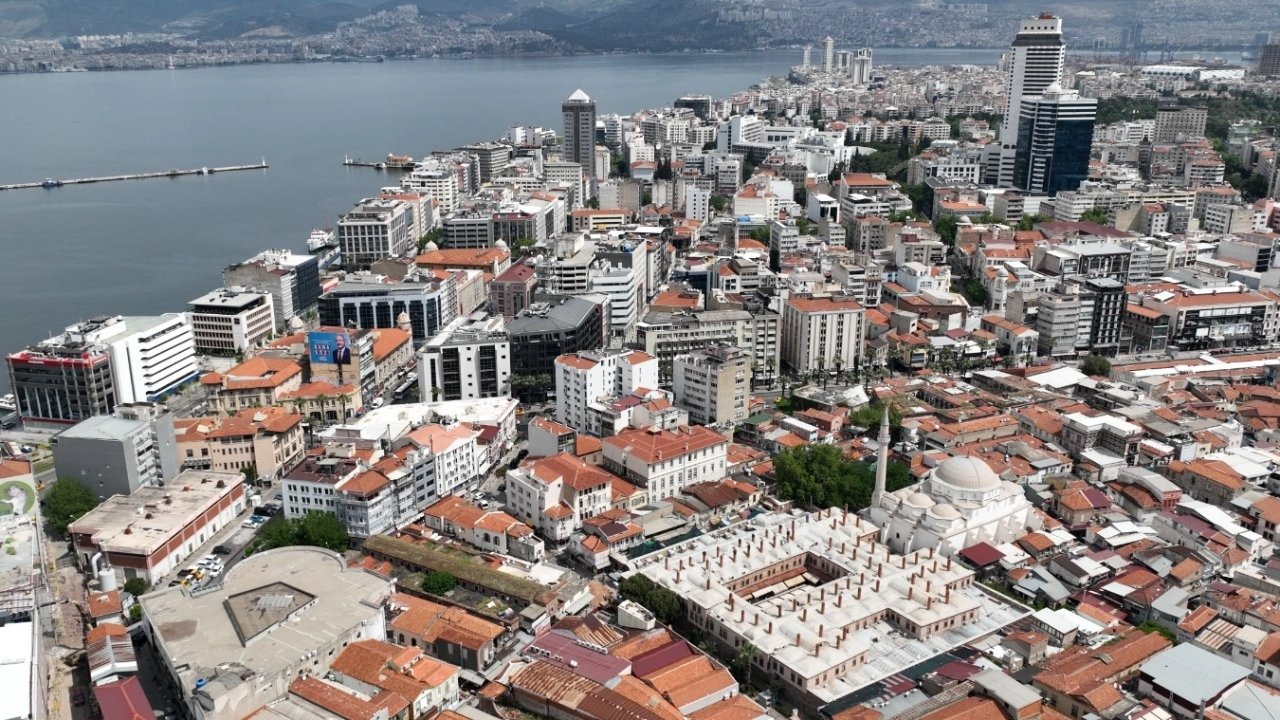 İzmir’de Barınma Krizi Derinleşiyor