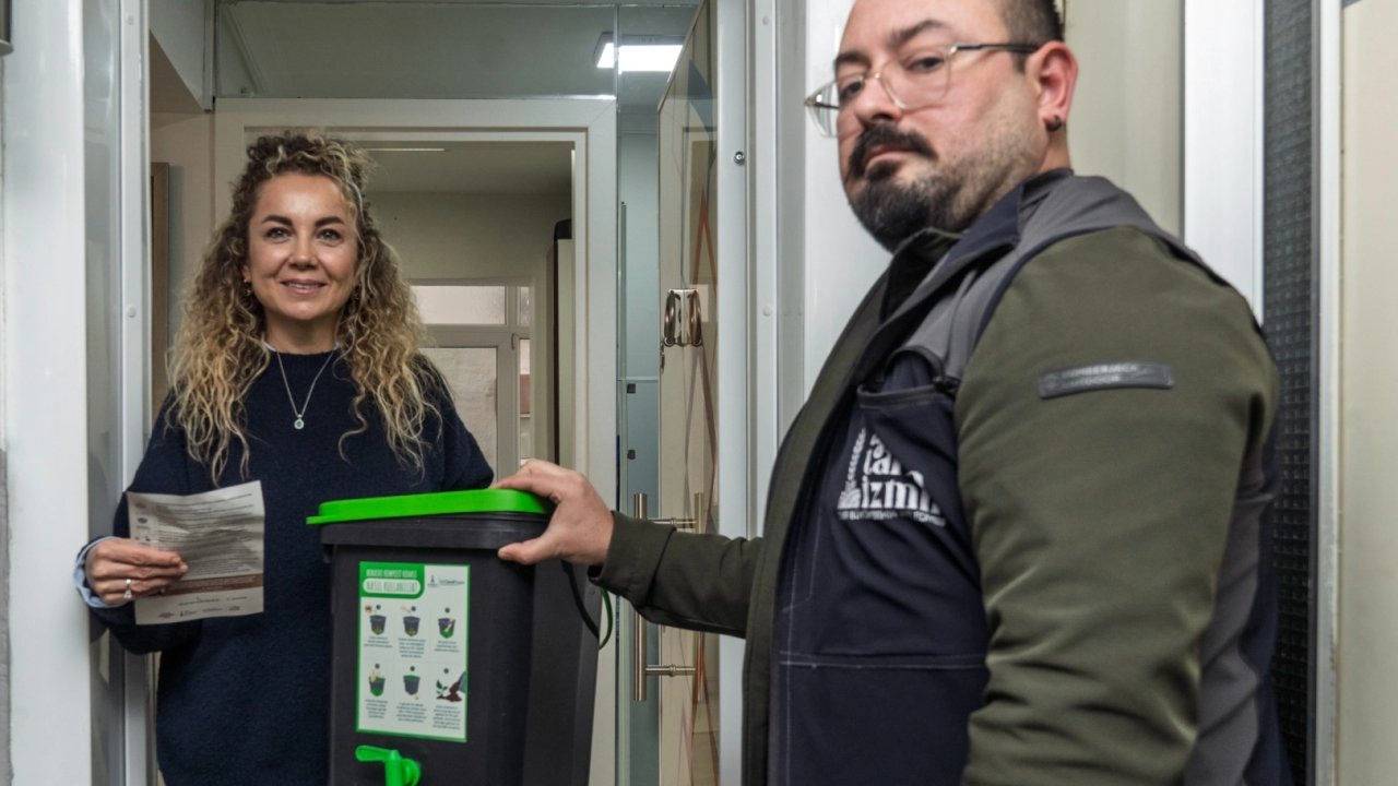 İzmir’de evlerden toprağa dönüşüm