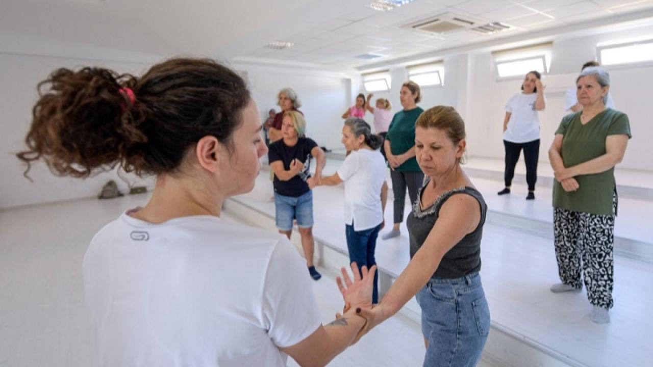 İzmir’de kadınlar 2025’e damga vurdu