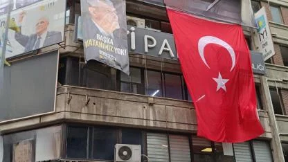 İzmir’den Nusaybin’e Bayrak Nöbeti