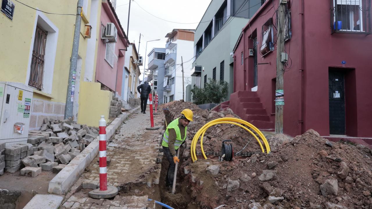 Konak’ta 4 mahalleye daha doğal gaz geliyor