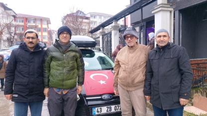 Simavlı dört arkadaş karayoluyla umreye uğurlandı