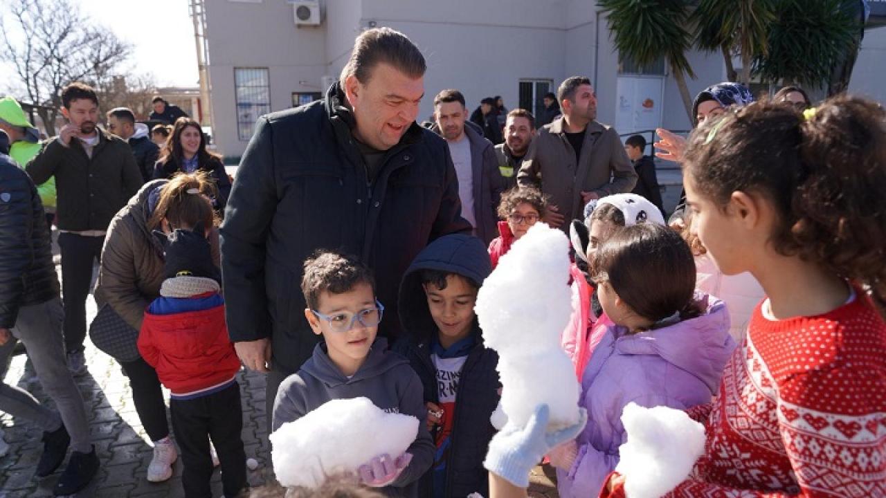 Ürkmez’de Yarıyıl Tatiline Kar Sürprizi