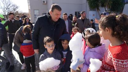 Ürkmez’de Yarıyıl Tatiline Kar Sürprizi