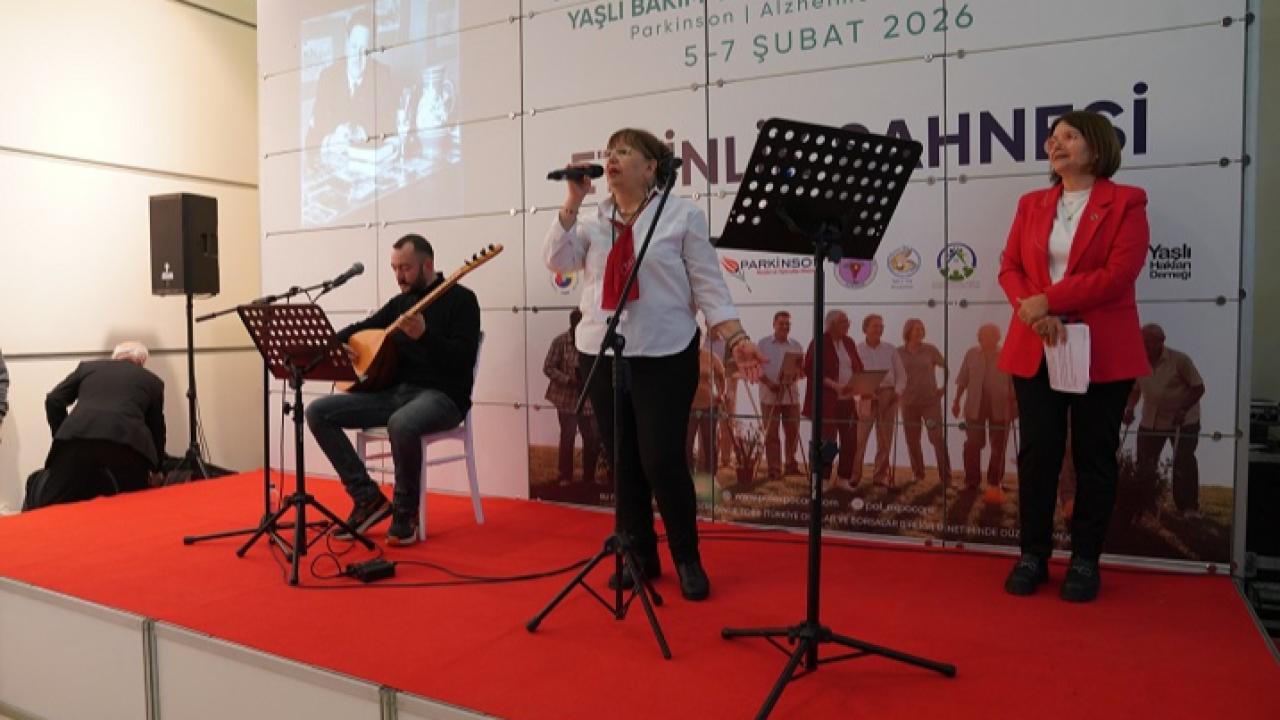 3.Yaş Üniversitesi PAL Expocare Fuarı’nda Öne Çıktı