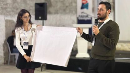 İzmir’de Gençler Yerel Politikaların Parçası Oluyor