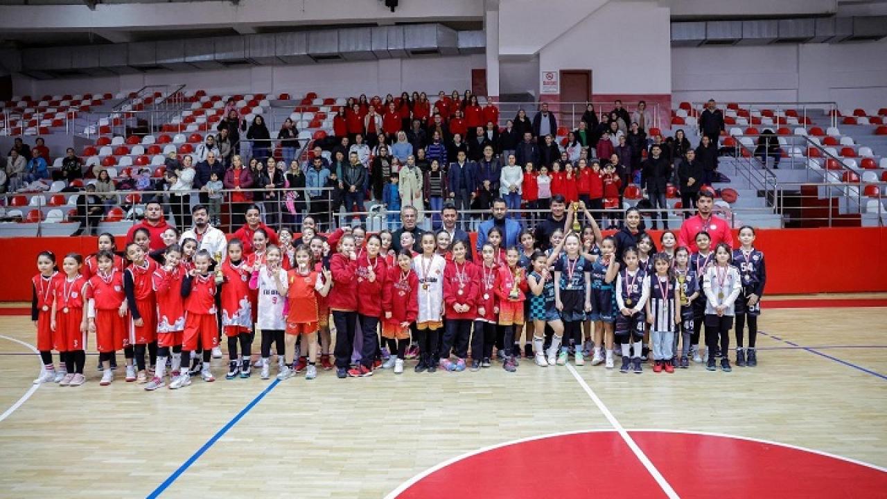 Bayraklı’da Sömestr Şenliği