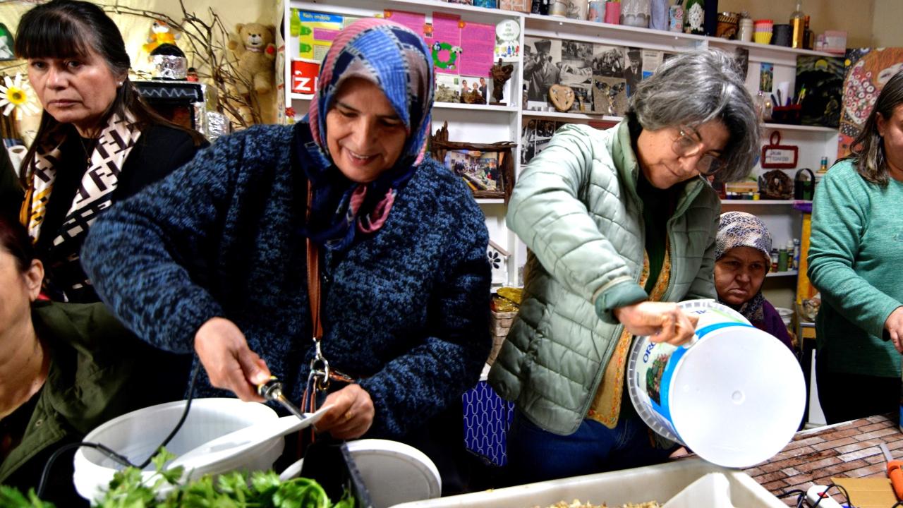Bornova’da Atıklar Toprağa Can Oldu
