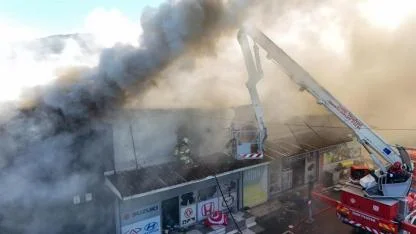 Buca Sanayi Sitesi’nde Korkutan Yangın