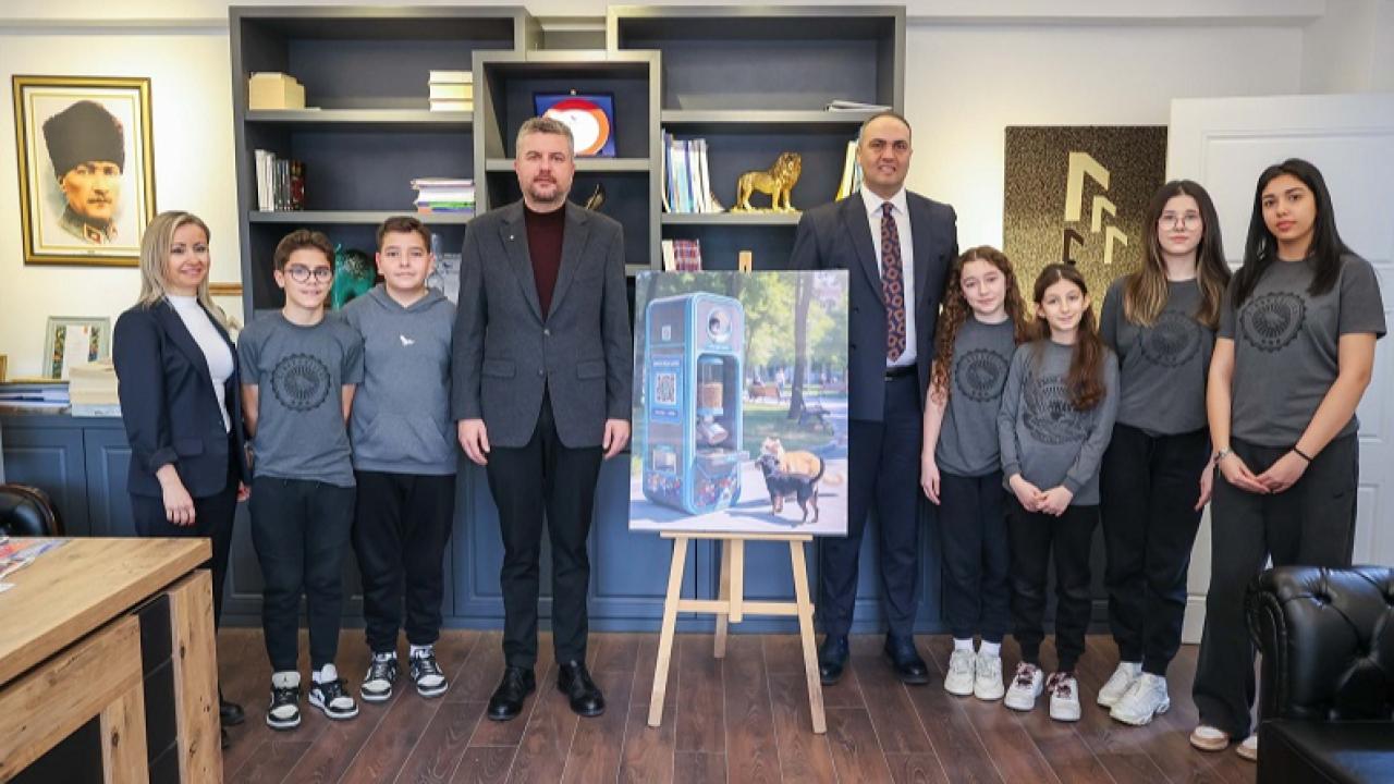 Buca’da Gençlerden Çevre ve Hayvan Dostu Proje