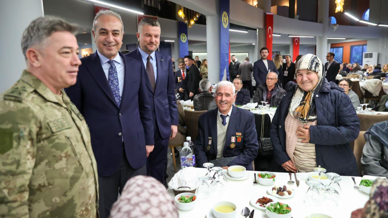 Buca’da Şehit Aileleri ve Gaziler Onuruna İftar Buluşması