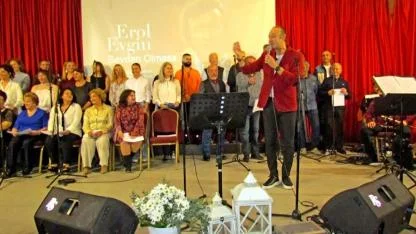 Çeşme’de Nostalji Şarkılarıyla Dolu Gece