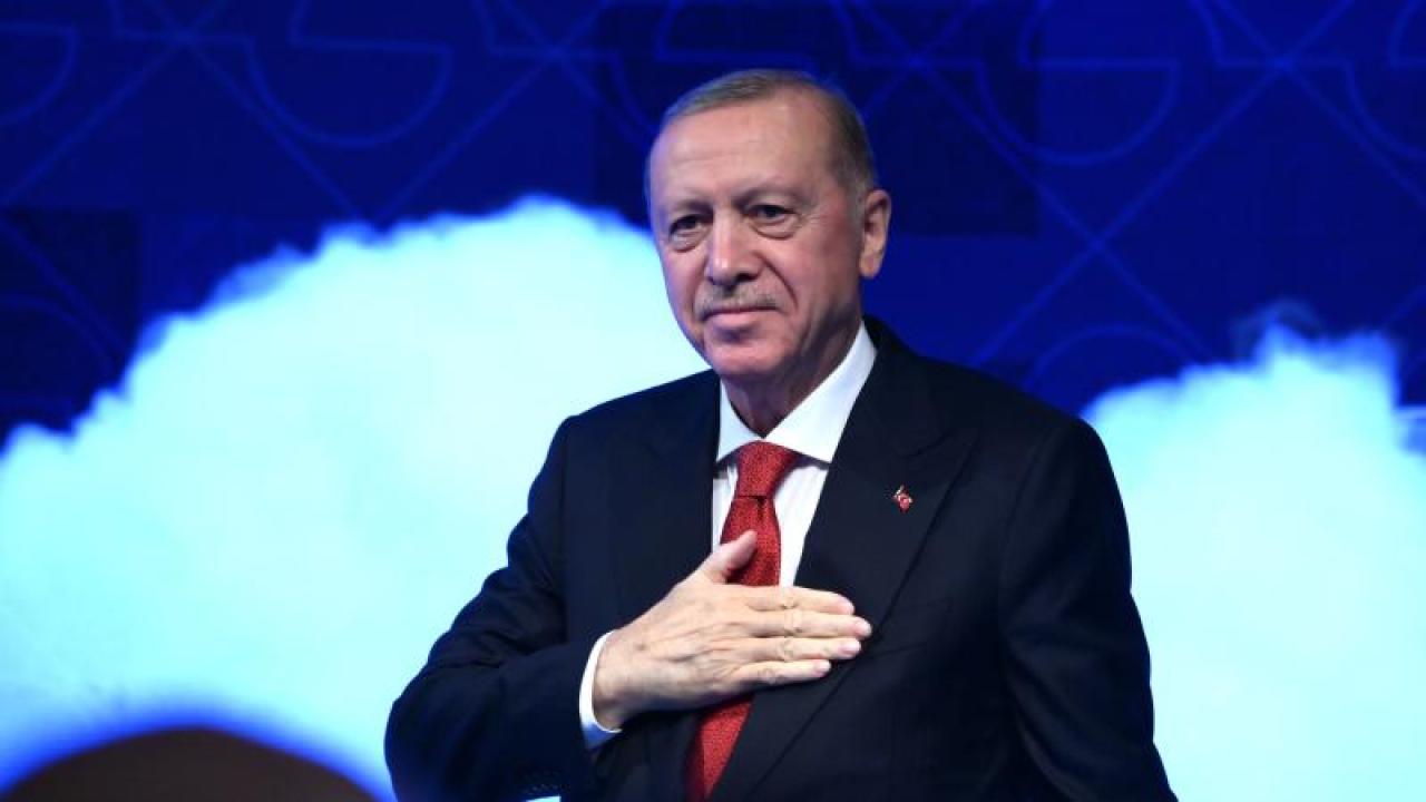 Erdoğan’dan Üniversitelere Yenilenme Çağrısı