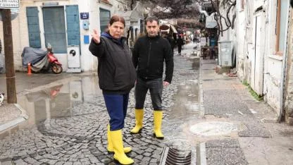 Foça’da Yağış Mesaisi